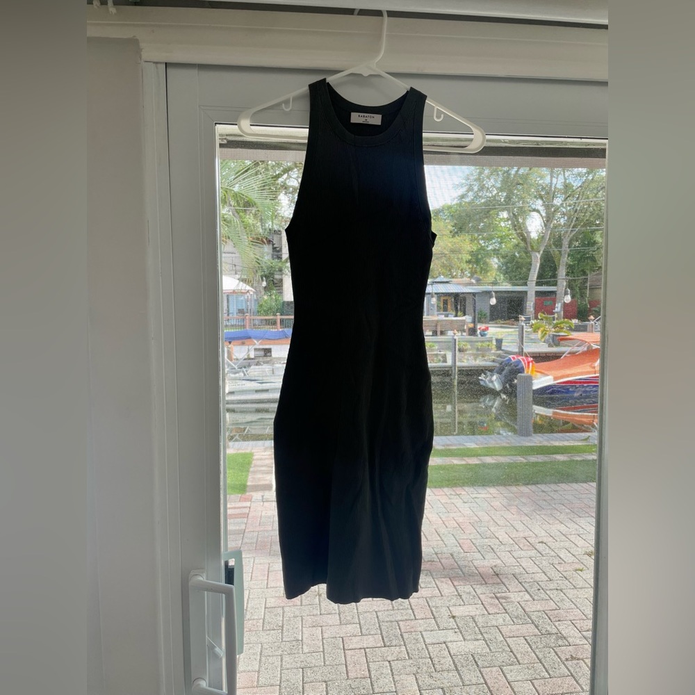 Aritzia dress size XS